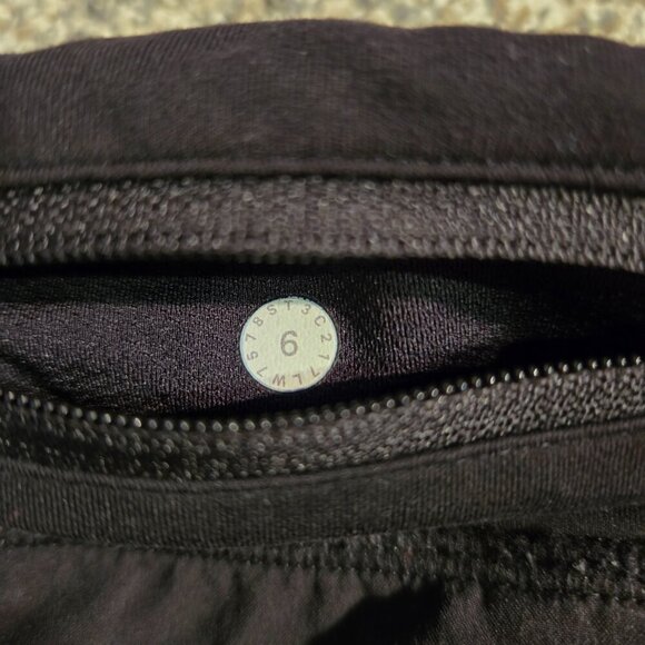 Lululemon Speed Shorts Black 6 - Picture 4 of 4